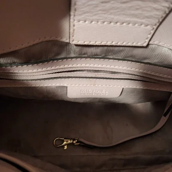 Michael kors purse pink - Picture 4 of 8